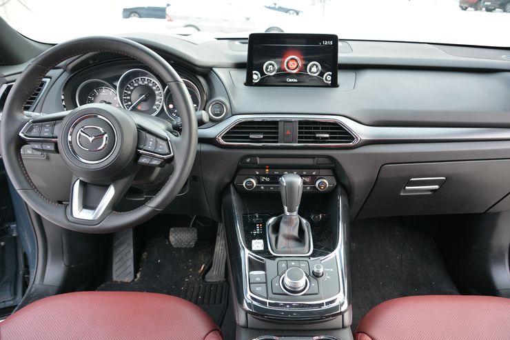 Красное на черном: тест-драйв особенной Mazda CX-9 Noir 3 Красное на черном: тест-драйв особенной Mazda CX-9 Noir