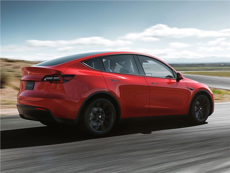 Tesla обманывает своих клиентов