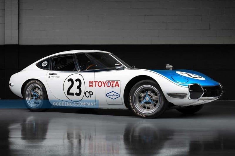 Один из трех экземпляров классического Shelby-Toyota 2000GT продадут с молотка