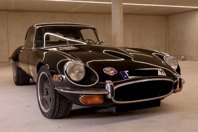 Рестомод Jaguar E-Type 1971 года с 8,5-литровым мотором V12 оценили в 22,5 млн руб