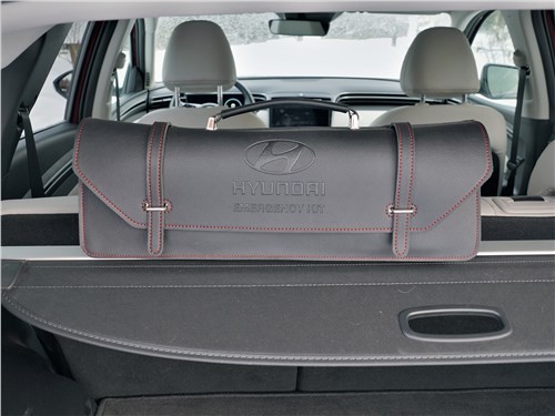 Почему новый Hyundai Tucson выглядит космическим кораблем, но не едет также?
