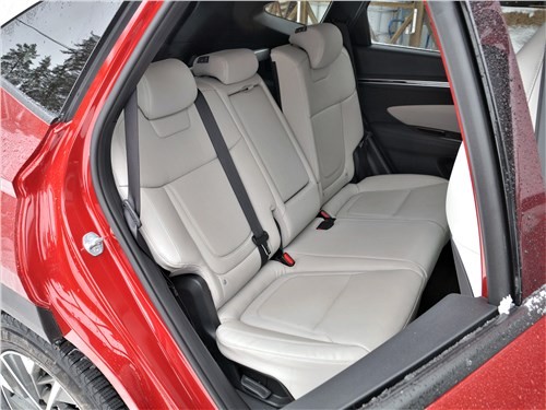 Почему новый Hyundai Tucson выглядит космическим кораблем, но не едет также?