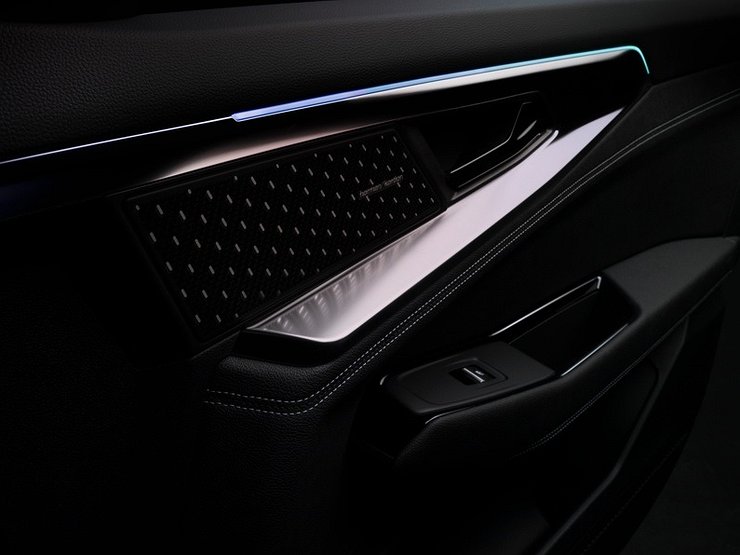 Названа дата премьеры новейшего кроссовера Renault Austral