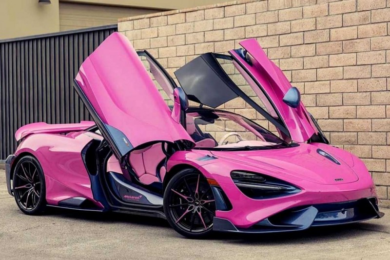 Хардкорный McLaren 765LT в розовом цвете: кто посмел заказать такой авто?