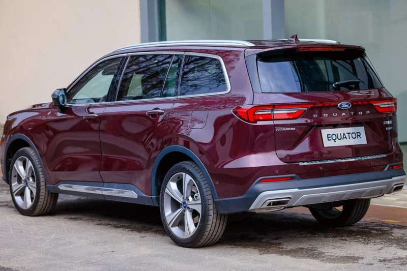 Ford Equator: новый кроссовер от «голубого овала» на ступень ниже Эксплорера 2 Ford Equator: новый кроссовер от «голубого овала» на ступень ниже Эксплорера