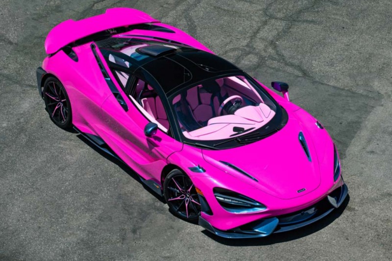 Хардкорный McLaren 765LT в розовом цвете: кто посмел заказать такой авто?
