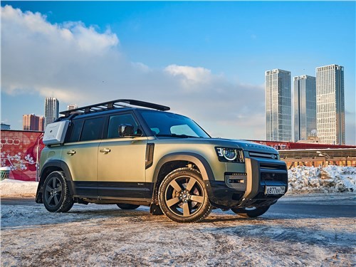 Тест-драйв Land Rover Defender 110 (поколение III) - Особенности преемственности британских аристократов