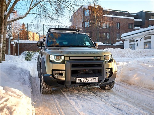 Тест-драйв Land Rover Defender 110 (поколение III) - Особенности преемственности британских аристократов