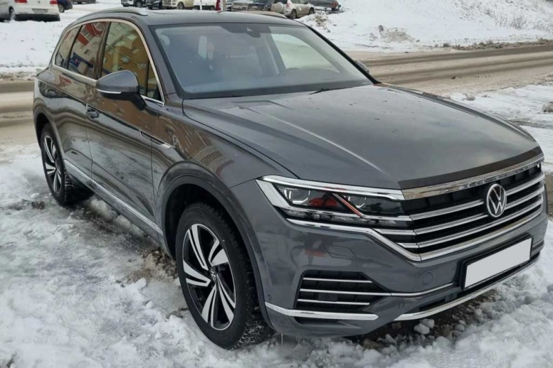 VW Touareg машина в принципе машина неплохая: но после LX 570 как-то не очень