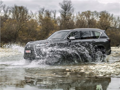 Тест-драйв Lexus LX (поколение IV рестайлинг) - Свежее прочтение имиджа и ценностей Lexus LX