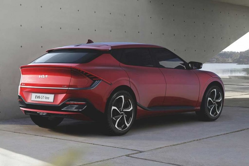 Представлен серийный KIA EV6: электрический кросс-хэтч от корейцев