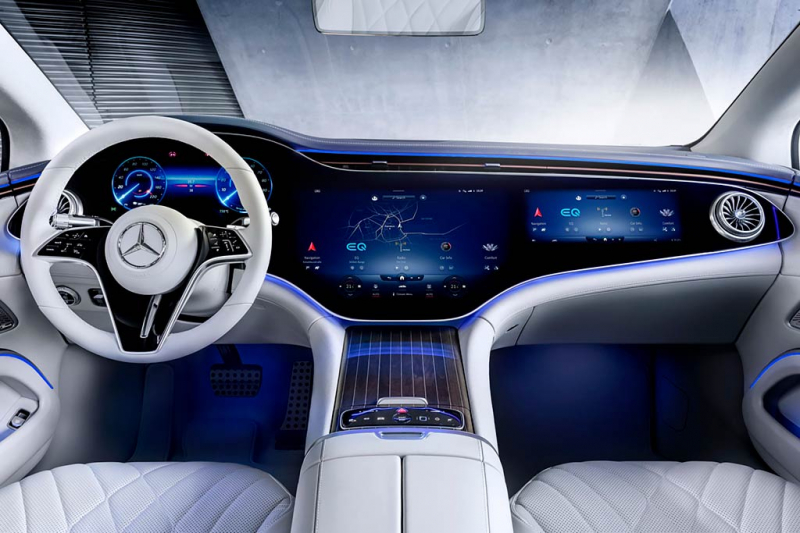 Mercedes-Benz EQS: премиальный электрический лифтбек