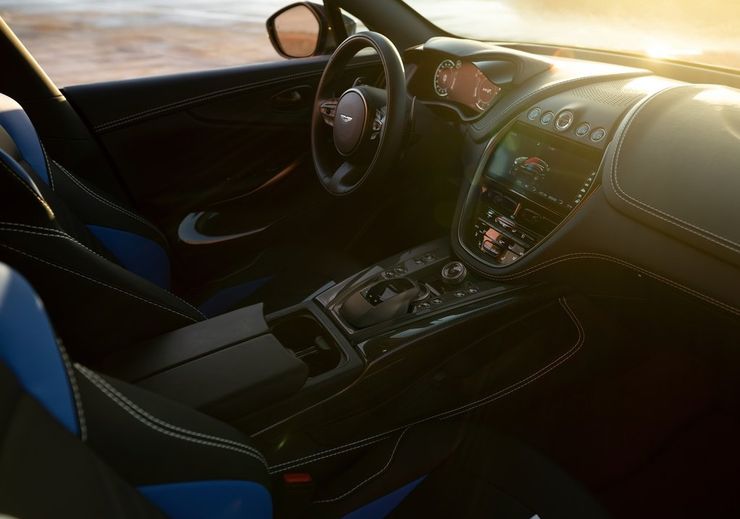 Самый мощный кроссовер Aston Martin DBX707 представлен официально 2 Самый мощный кроссовер Aston Martin DBX707 представлен официально