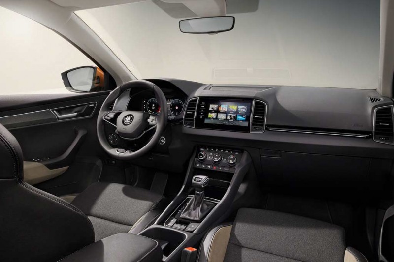 Паркетник Skoda Karoq пережил рестайлинг вслед за &laquo;старшим&raquo; Кодиаком