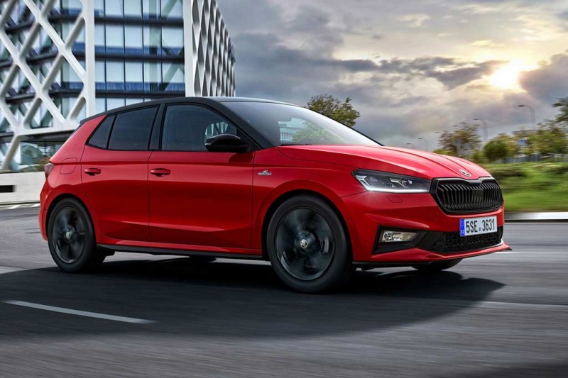 Skoda Fabia 2022 обзавелась &laquo;спортивной&raquo; версией Monte Carlo