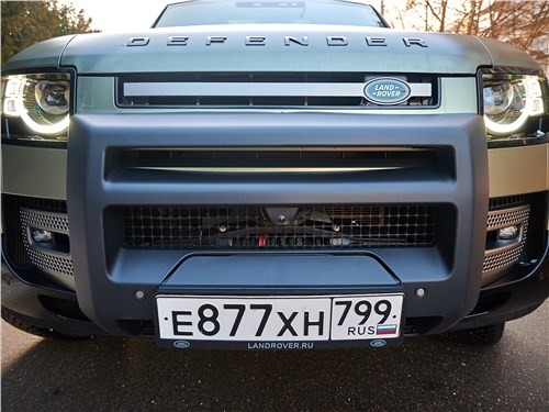 Тест-драйв Land Rover Defender 110 (поколение III) - Особенности преемственности британских аристократов
