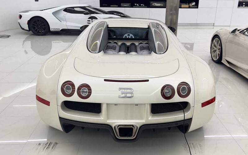 Даже «неисправный» Bugatti Veyron Мэнни Хошбина готовы купить за миллион долларов 4 Даже «неисправный» Bugatti Veyron Мэнни Хошбина готовы купить за миллион долларов