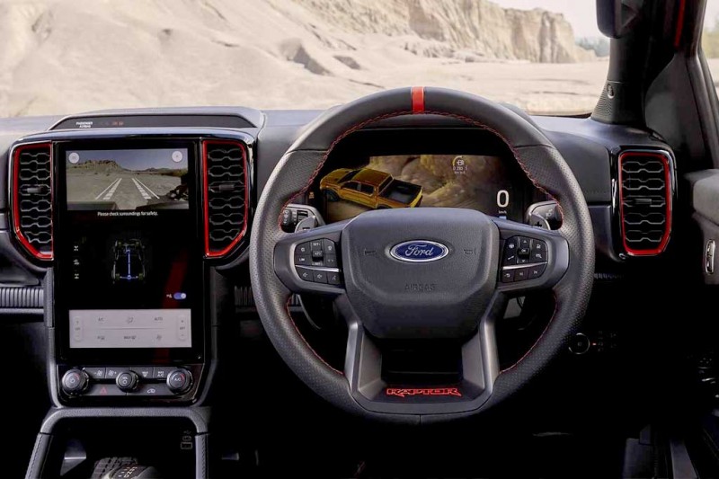 Новый пикап Ford Ranger Raptor 2022 предложили с двумя разными движками