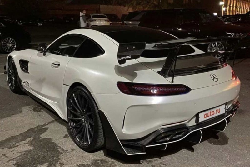 Уникальный Mercedes-AMG GT S от Darwinpro продают в России за 14,0 млн рублей