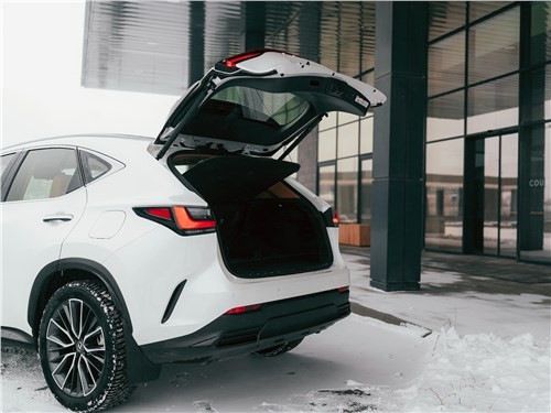 Lexus NX- вызов немецким кроссоверам 26 Lexus NX- вызов немецким кроссоверам
