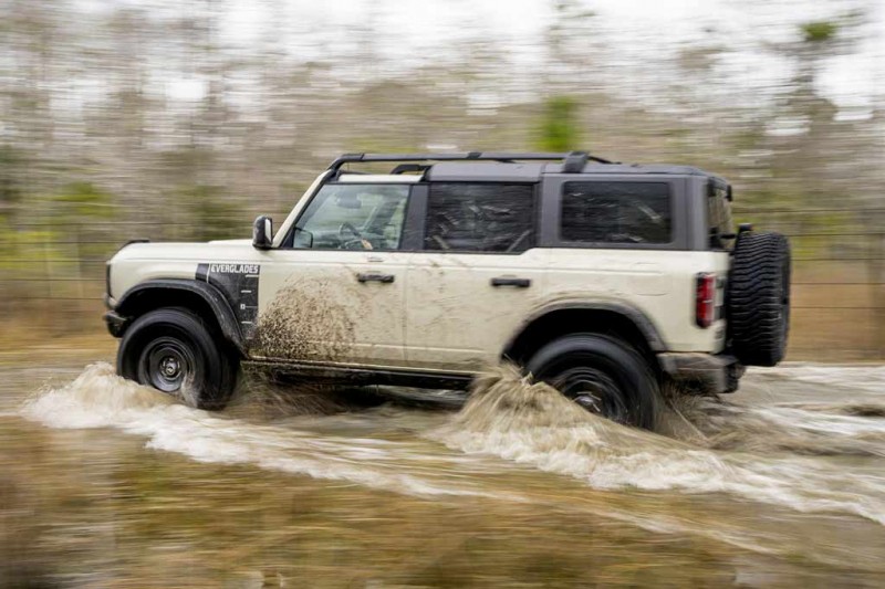 Внедорожник Ford Bronco обзавелся &laquo;болотной&raquo; спецверсией Everglades