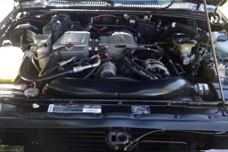 На торги выставлен GMC Typhoon 1993 без пробега: до сотни едет за 5,3 секунды