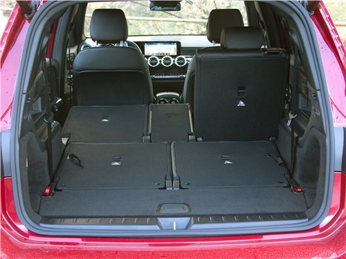 Тест-драйв Mercedes-Benz GLB (поколение I) - Mercedes-Benz GLB: в детский сад на броневичке
