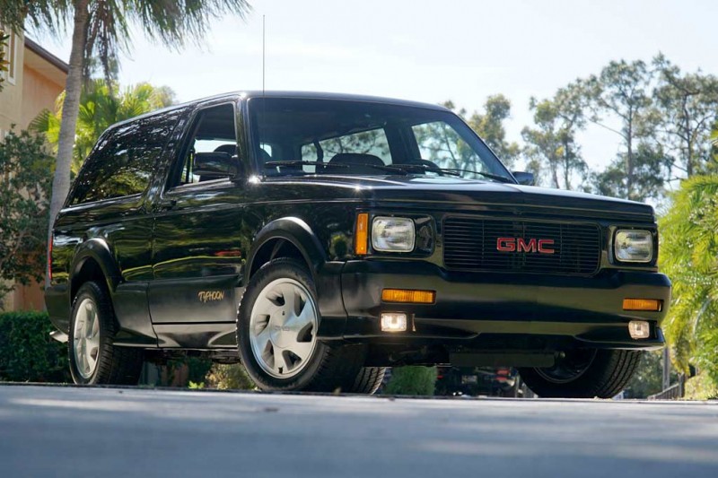 На торги выставлен GMC Typhoon 1993 без пробега: до сотни едет за 5,3 секунды
