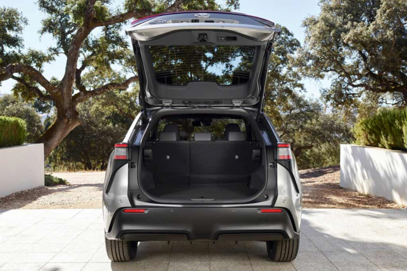 Электрический Toyota bZ4X: первенец &laquo;зеленой&raquo; линейки bZ представлен официально