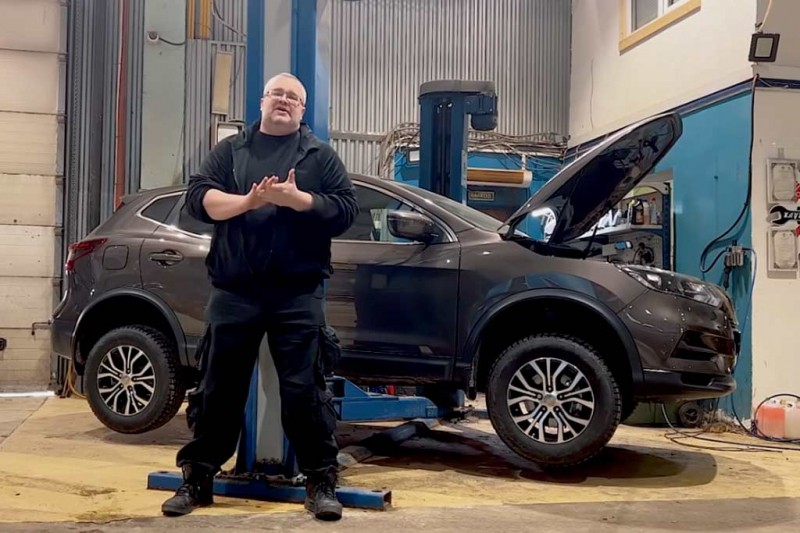 Блогер разобрал новый Nissan Qashqai и выяснил, что не так с японским кроссовером