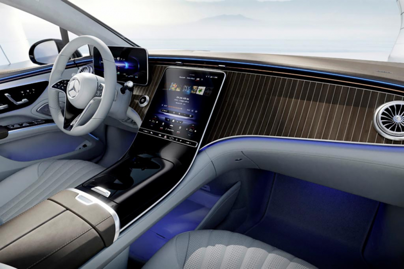 Mercedes-Benz EQS: премиальный электрический лифтбек