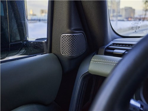 Тест-драйв Land Rover Defender 110 (поколение III) - Особенности преемственности британских аристократов