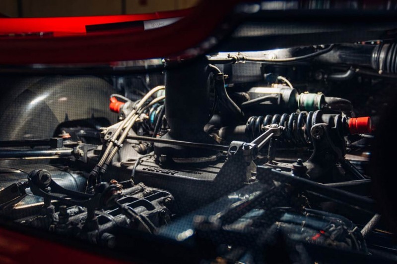 С молотка пустят один из восьми Ferrari F50 с правым расположением руля