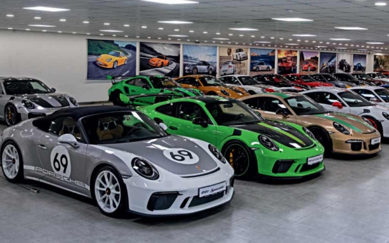 Машинами особо не увлекался: украинец рассказал про свою коллекцию Porsche