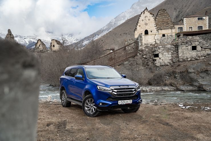 Умный &laquo;холодильник&raquo;: первый тест-драйв внедорожника Isuzu Mu-X