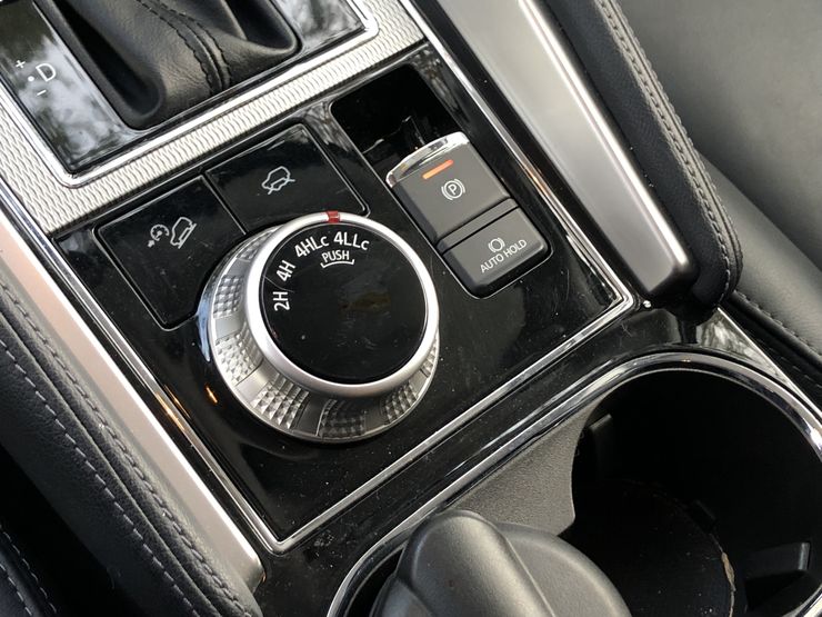 У кого рама толще: сравнительный тест-драйв Mitsubishi Pajero Sport и Haval H9