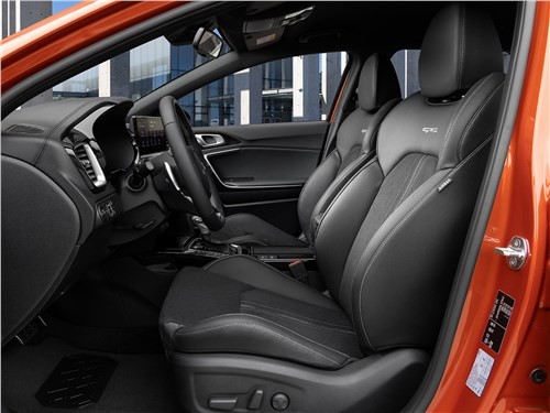 Тест-драйв KIA Ceed (поколение III рестайлинг) - Kia Ceed решил подкупать &laquo;фокусами&raquo; и мотором