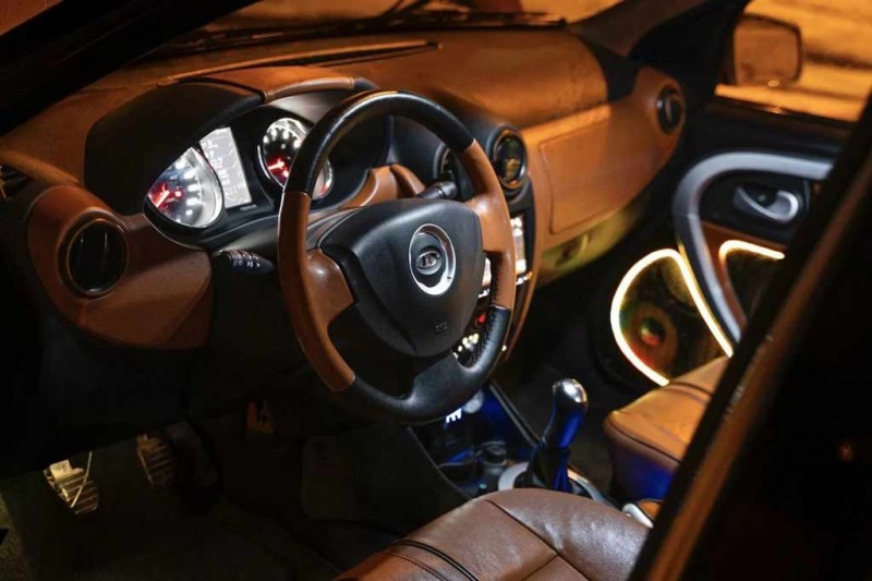 Lada Largus за 2,85 млн рублей: в продаже универсал с продвинутой акустикой 5 Lada Largus за 2,85 млн рублей: в продаже универсал с продвинутой акустикой