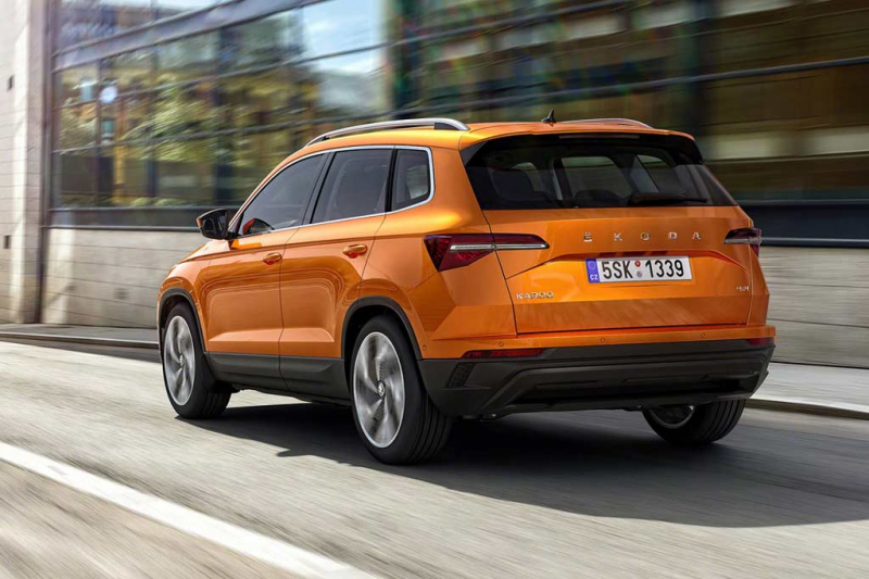 Паркетник Skoda Karoq пережил рестайлинг вслед за &laquo;старшим&raquo; Кодиаком