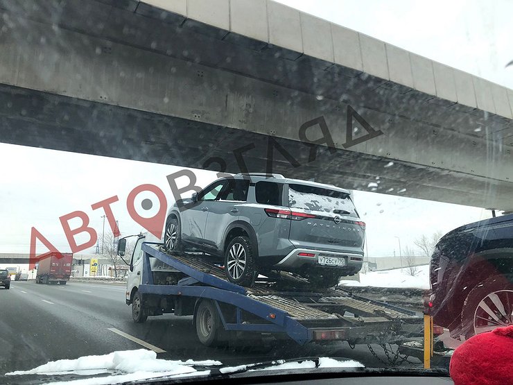 Новые Nissan Pathfinder поступили к российским дилерам