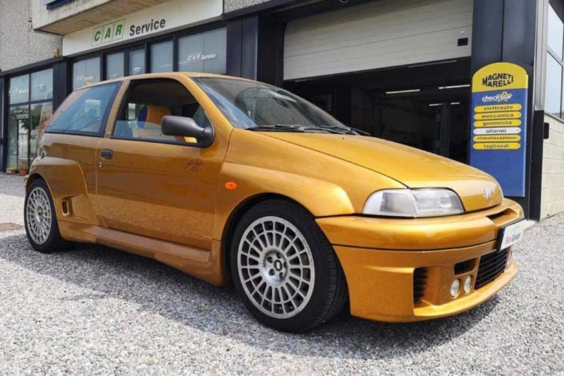 С обвесом и мощным движком Fiat Punto Grama 2 от Maggiora продают за 9 миллионов