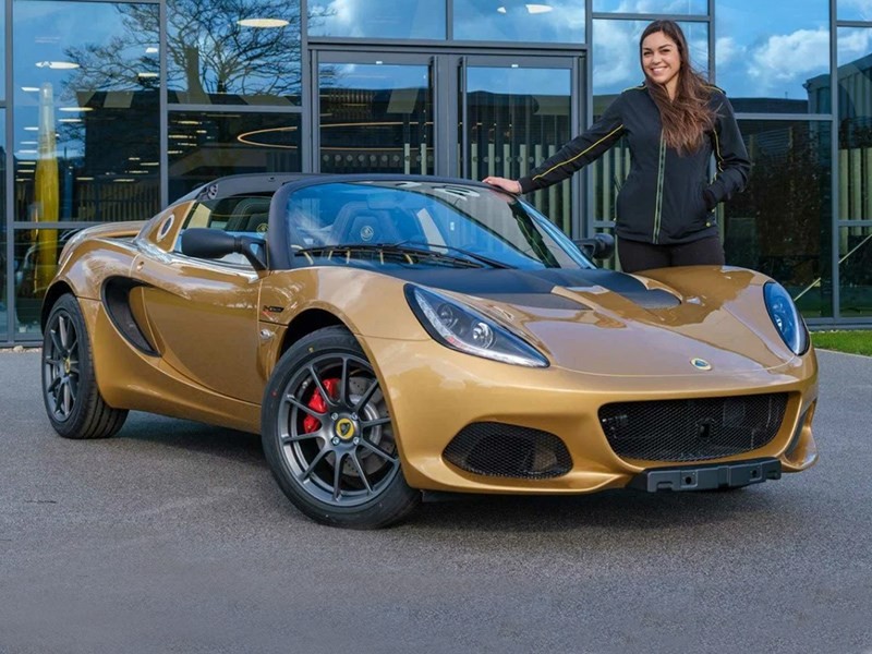 С конвейера сошел последний Lotus Elise