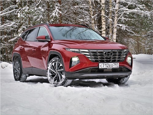 Почему новый Hyundai Tucson выглядит космическим кораблем, но не едет также?