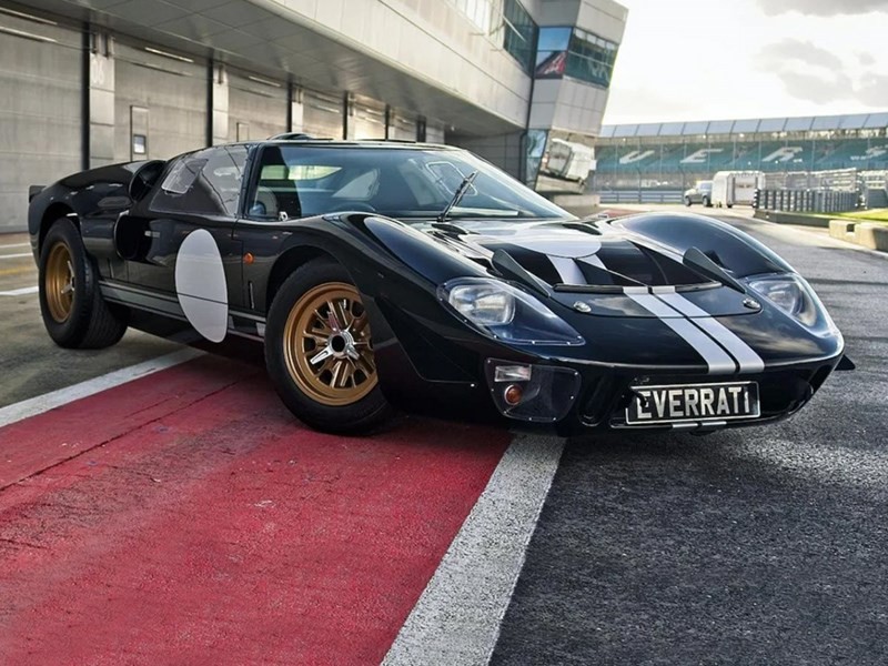Ford GT40 превратили в классический электрокар