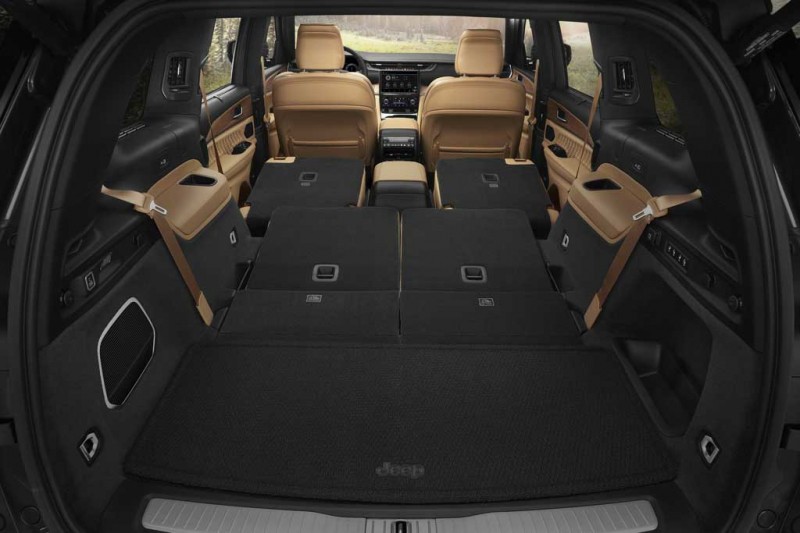 Новое поколение Jeep Grand Cherokee WL в удлиненной версии L
