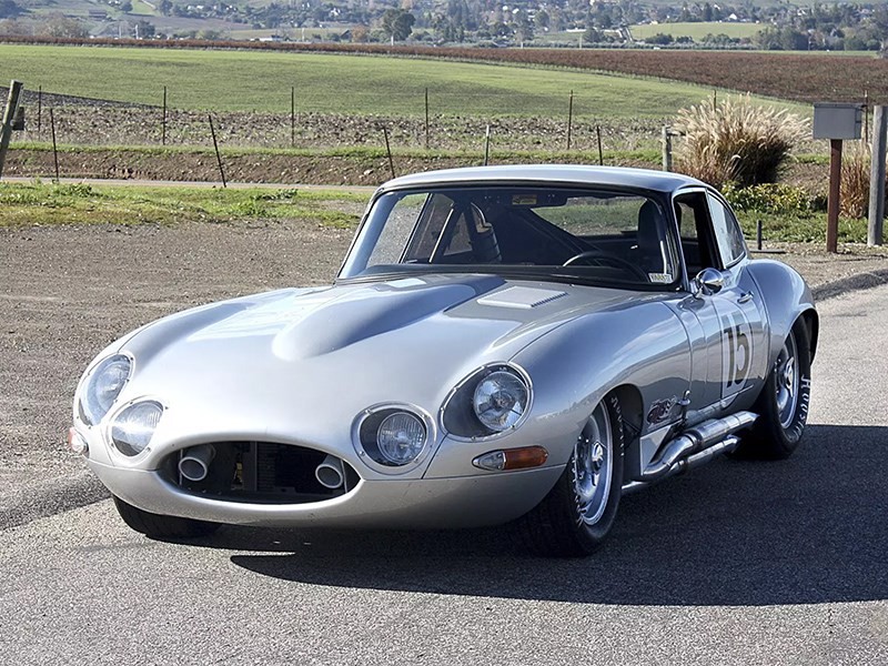 Классический Jaguar E-Type модернизировали для участия в гонках 1 Классический Jaguar E-Type модернизировали для участия в гонках