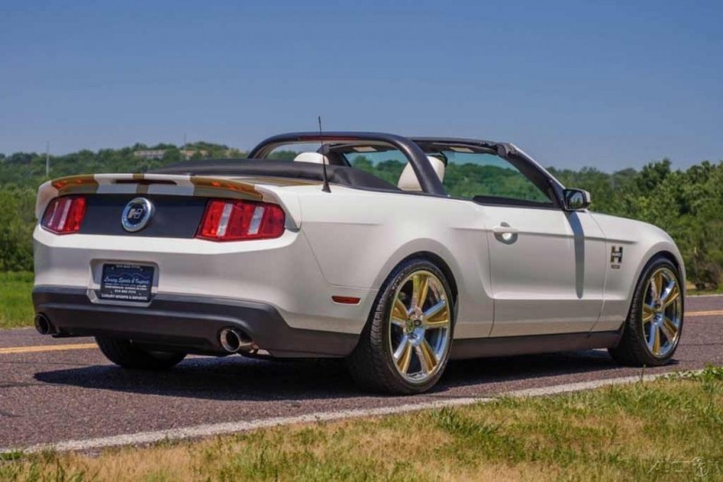 На eBay продают Ford Mustang Hurst Edition с МКПП: таких было сделано только 5 штук