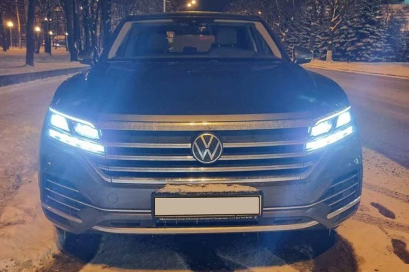 VW Touareg машина в принципе машина неплохая: но после LX 570 как-то не очень