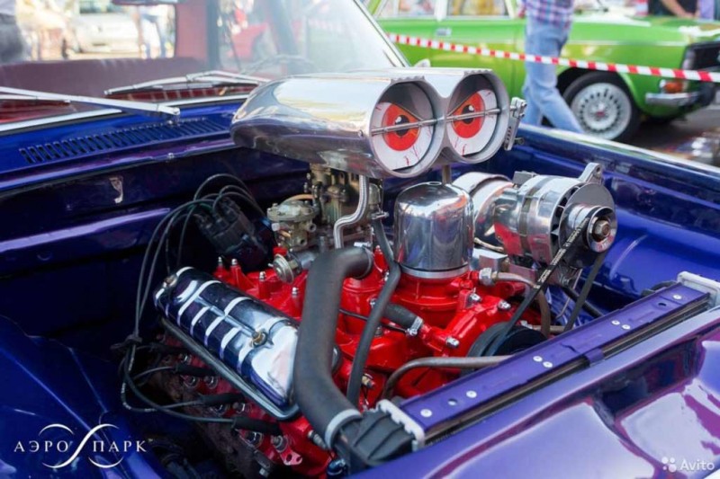 Лоурайдер на базе ГАЗ-24 &laquo;Волга&raquo; с мотором V8 от автобуса продают за 800 000 рублей