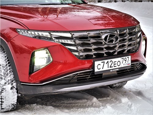 Почему новый Hyundai Tucson выглядит космическим кораблем, но не едет также?